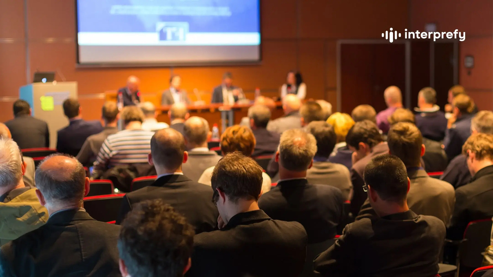 https://6564114.fs1.hubspotusercontent-na1.net/hub/6564114/hubfs/Best%20Language%20Solutions%20for%20Onsite%20and%20Hybrid%20Events.webp?width=2159&quality=high